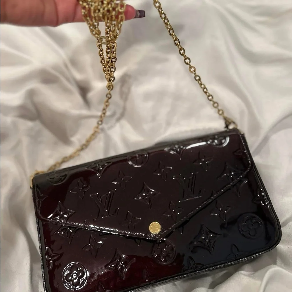 Louis Vuitton Dark Brown Patent Leather Clutch - Picture 4 of 10